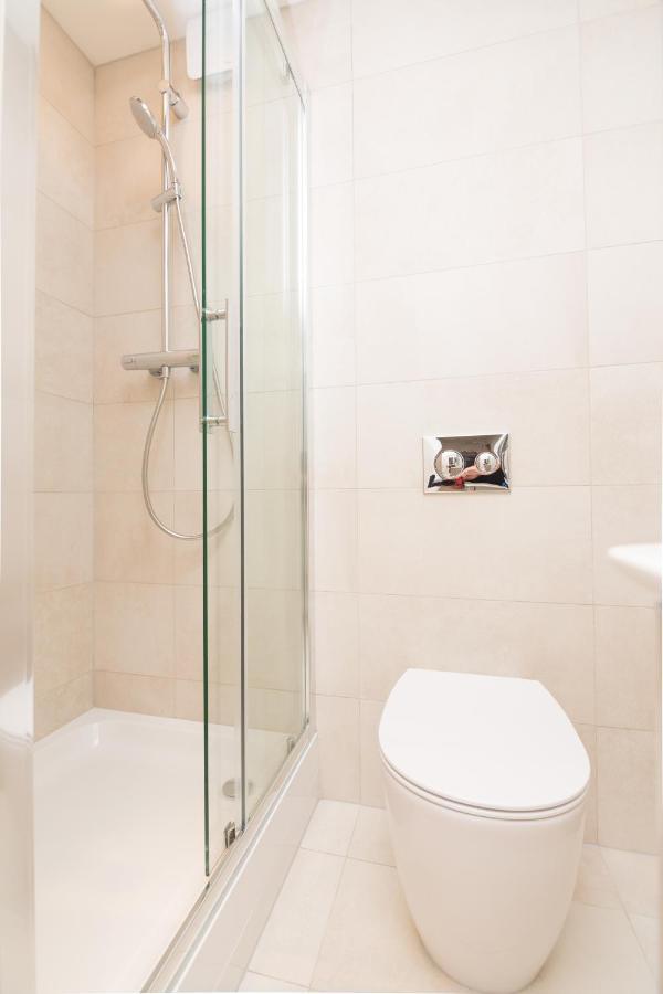 Whitfield Street Apartments Лондон Экстерьер фото