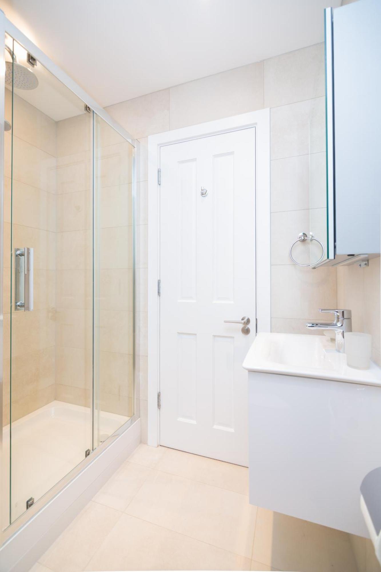Whitfield Street Apartments Лондон Экстерьер фото