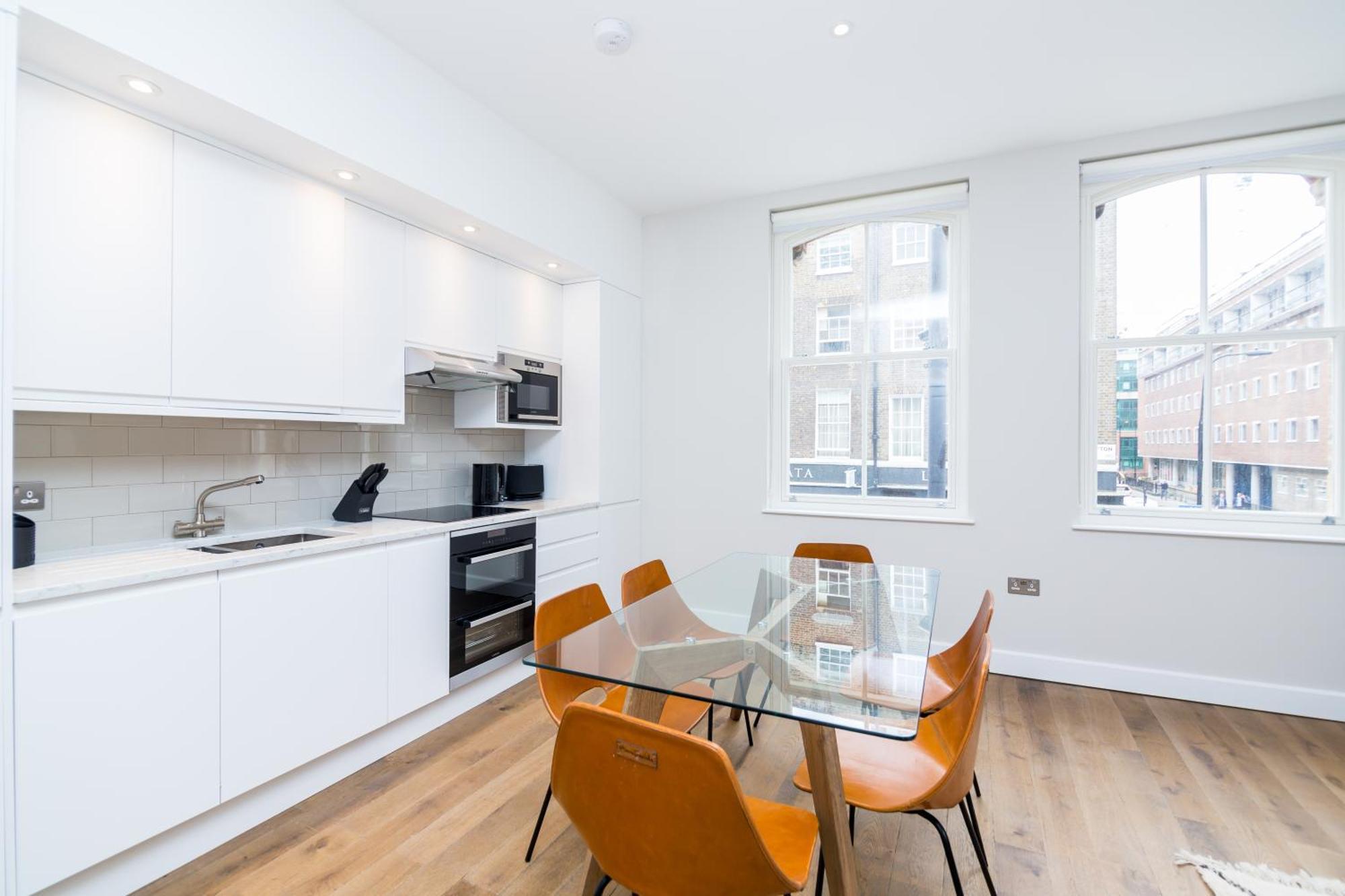 Whitfield Street Apartments Лондон Экстерьер фото