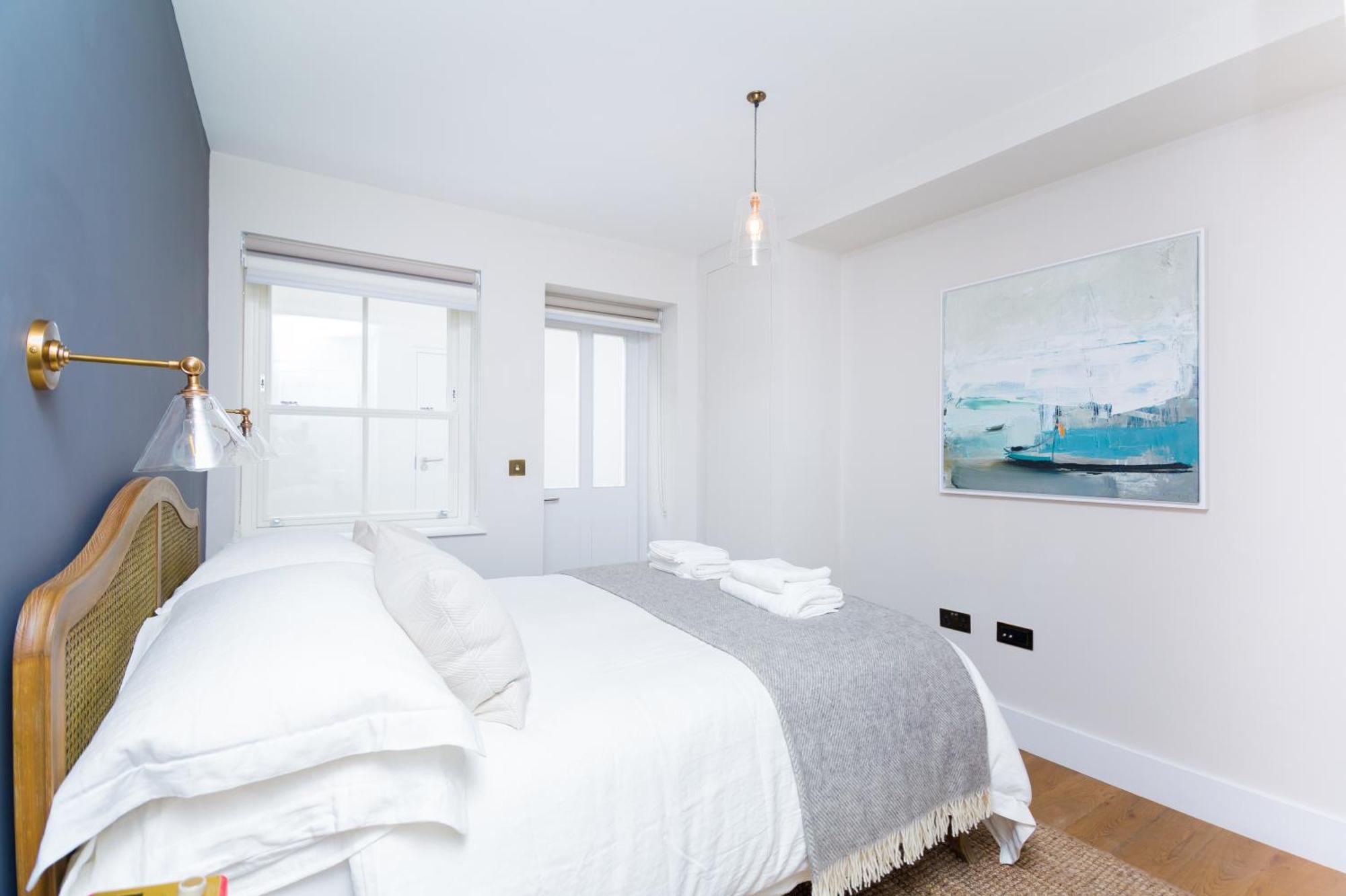 Whitfield Street Apartments Лондон Экстерьер фото